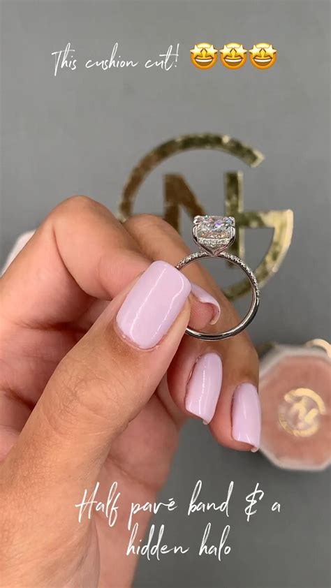 Cushion cut engagement ring – Artofit