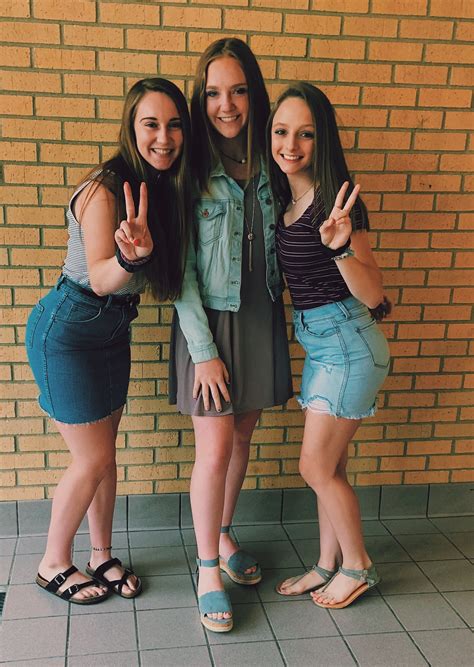 Girl Dancing, Preteen Girls Fashion, Girl Fashion, Birkenstock With ...