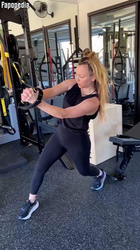 Kaley Cuoco Nude Leaks - Photo #1722204 - Fapopedia