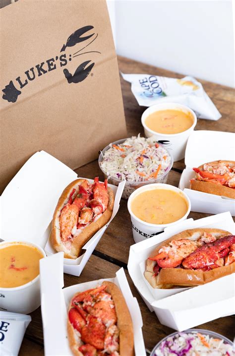 Visit Luke's Lobster at Rockefeller Center