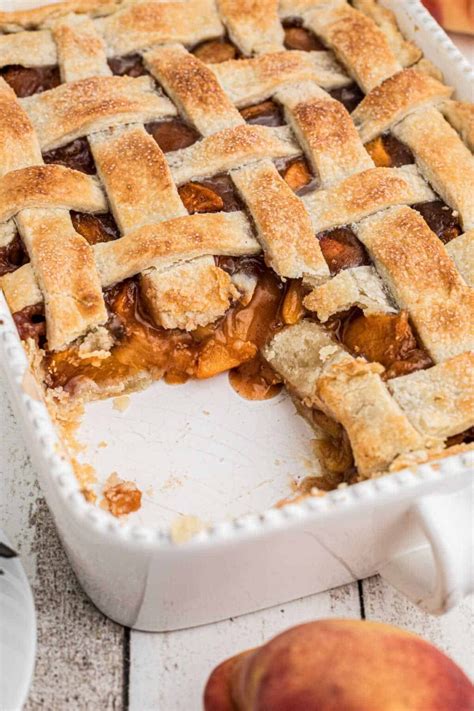 Southern Peach Cobbler Recipe with Pie Crust | The Cagle Diaries