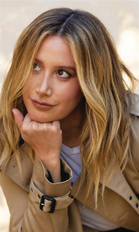 Ashley Tisdale | People US - entertainment - Read this story on Magzter.com
