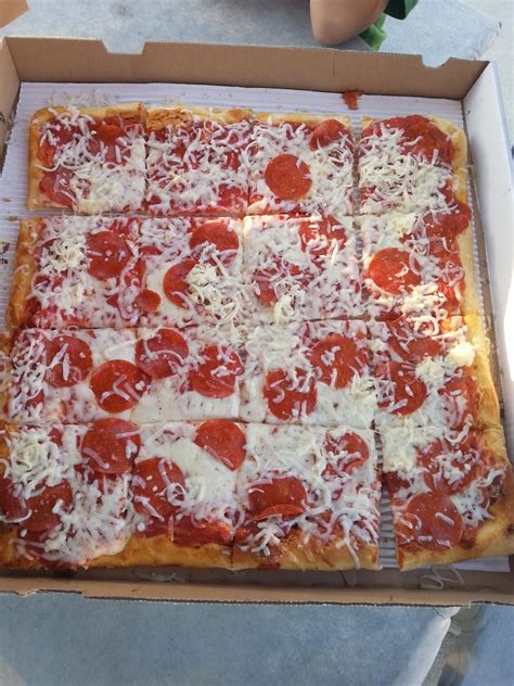 Wally's Pizza menu in Cambridge, Ohio, USA