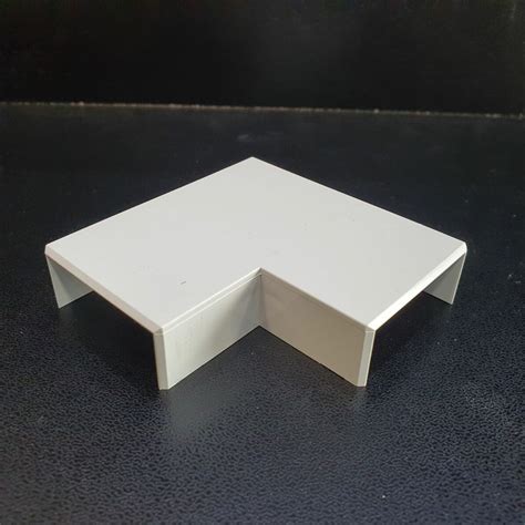 Flat Angle - MT3 - 40 x 16 Mini Trunking