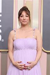 Big Bang Theory's Kaley Cuoco caught "butt naked" by stranger