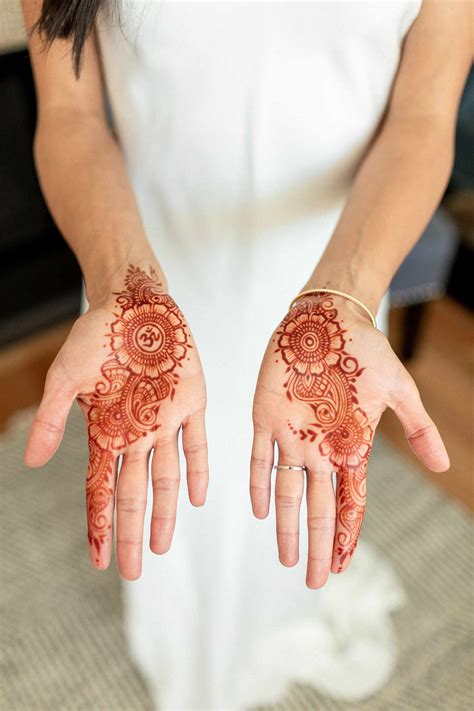 35 Stunning Wedding Henna Designs to Inspire Your Own