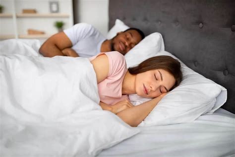 Which Side Should You Sleep On? Left or Right?