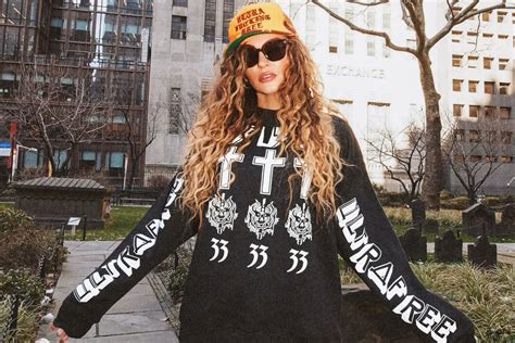 Drea de Matteo Talks OnlyFans 'Granny Porn,' Daytime Talk Show Dream