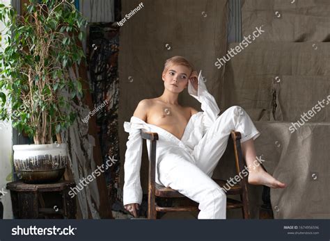 Young Beautiful Girl Pose Nude Studio Stock Photo 1674956596 | Shutterstock