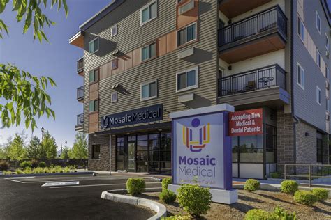 Healthcare Construction | Mosaic Medical Redmond - R&H Construction