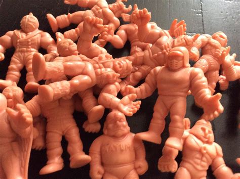 M.U.S.C.L.E! : r/nostalgia