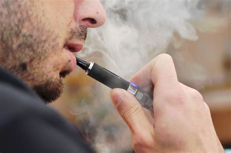 Does Vaping Cause Lung Cancer? A Common Question
