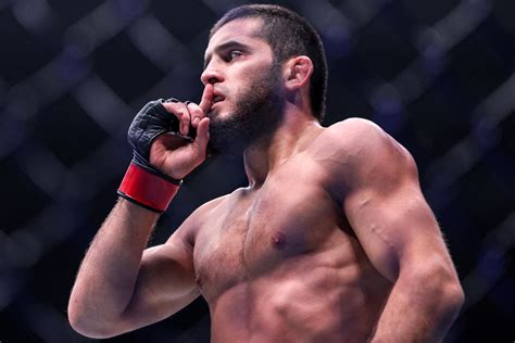 Islam Makhachev responds to Ilia Topuria's ducking accusation