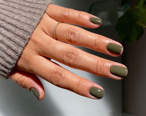 Earth Tones Are the New Neutrals for Nails—Here Are 8 Colors to Try