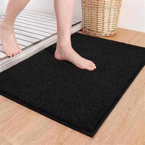 Amazon.com: Color&Geometry Black Bathroom Rugs- Absorbent, Non Slip ...