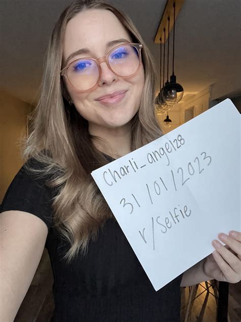 Verification picture ( Over 18 ) : r/selfie