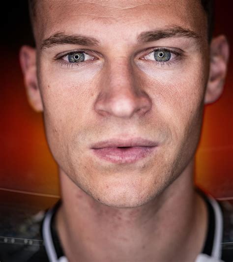 Als Lamine Yamal von Lionel Messi gebadet wurde