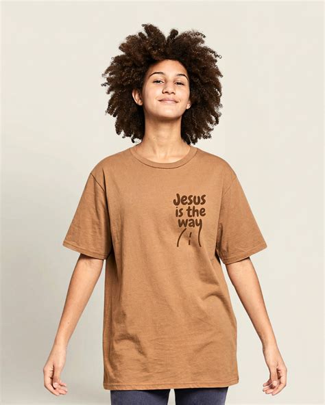 What Is Nard Oil (Spikenard) in the Bible? Meaning & Symbolism