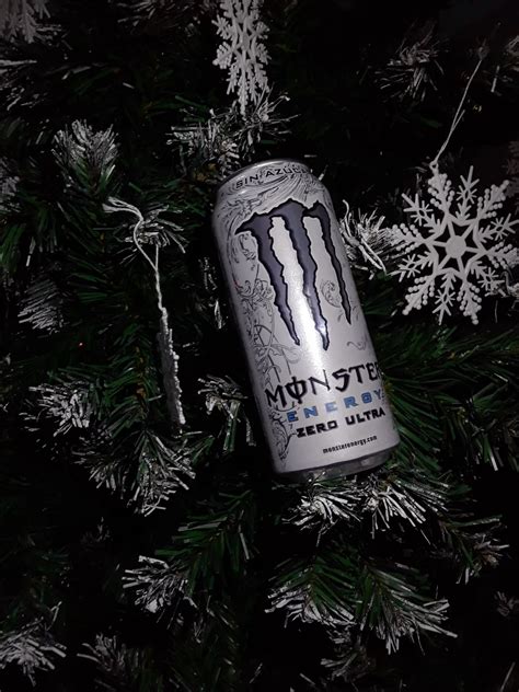 white monster | Arte de 8 bits, Bebidas energéticas monster, Imagenes ...