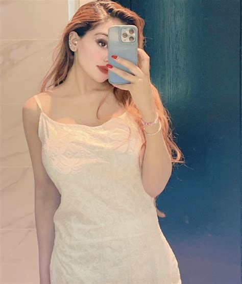 fatima tahir mommy 😩 : r/PakiBeauties