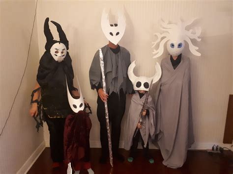 Hollow Knight Royal Family (Pale King took the picture) | Knight ...