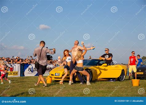 Semi-naked Girls Dance and Wash with Foam Random Participants Editorial ...