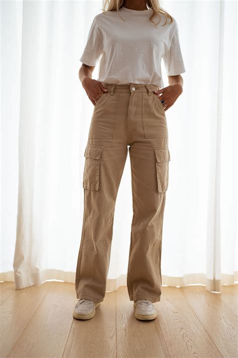 Beige Laurel Cargo Pants in 2023 | Cargo pants outfit, Fashion pants ...