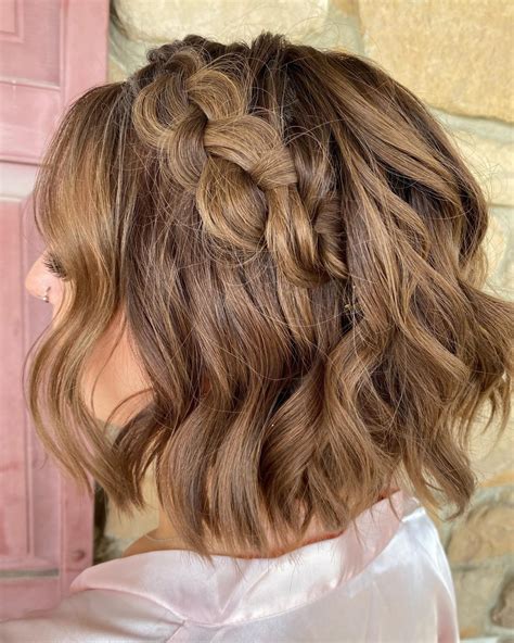 24 Stunning Short Hair Updo Ideas for Every Occasion – From Casual to ...