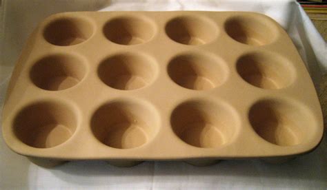 Stoneware Muffin Pan Family Heritage Stoneware Like New 12 Cup Muffin ...