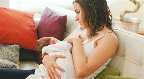 Can Babies Choke On Breastmilk? Tips A Mother Should Know ...
