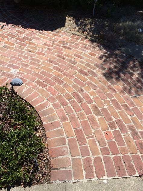 Curved Brick Walkway Patterns - Pattern Inspiration Daily