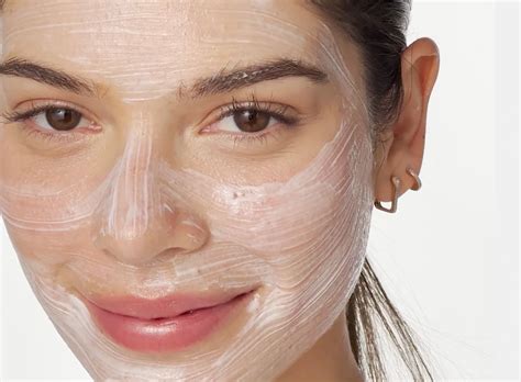 Est-ce que le slugging permet de remédier à une peau sèche? | Clinique