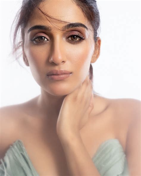 Nimrrit Kaur Ahluwalia | 🧚🏻for @womenfitnessorg - @dinesh_ahuja ...