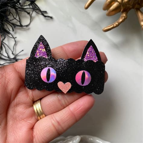 Black Cat Snap Clip – GoldenGlitterDolls