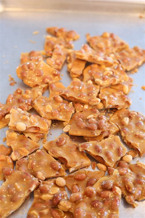 Davenport Soft Peanut Brittle Recipe - Banana-breads.com