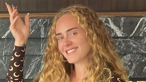 Adele No Makeup Selfie | Saubhaya Makeup