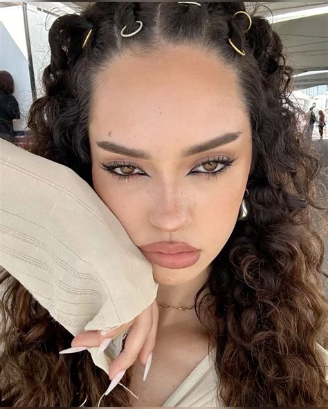 katseye daniela andrea avanzini llorente | Makeup inspiration, Hair ...