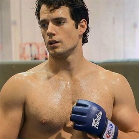 Henry Cavill Boxing!! | Henry cavill shirtless, Henry cavill muscle, Young henry cavill