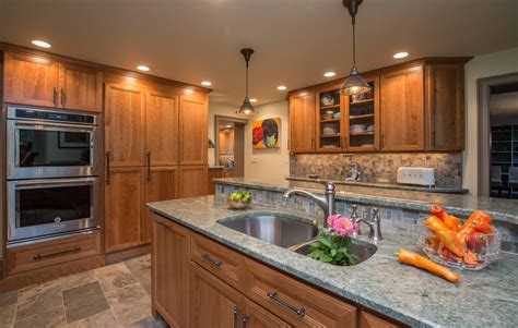 Cherry Shaker Kitchen Cabinets