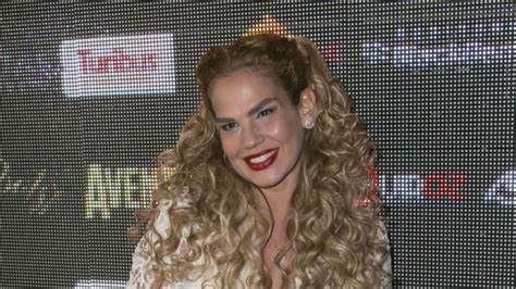 Niurka sorprende con desnudo estilo Kardashian en Instagram