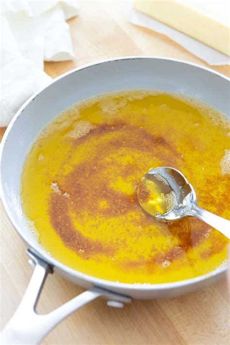Brown Butter (Easy Perfectly Browned Recipe) - Fifteen Spatulas