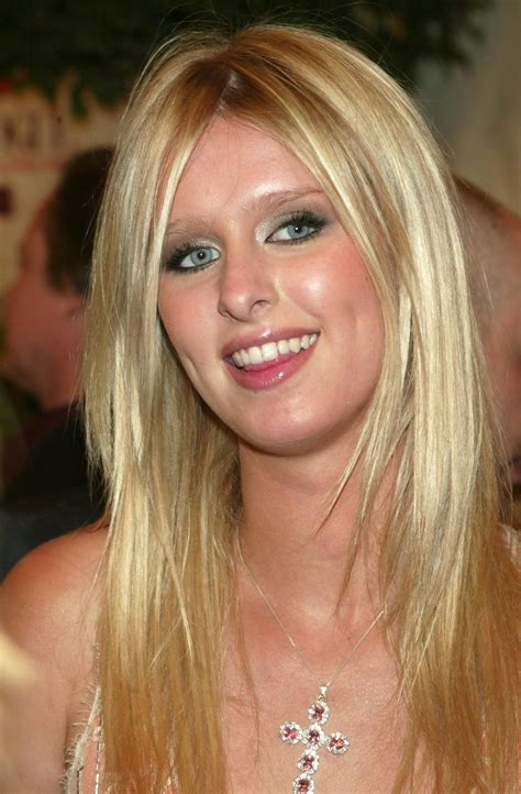 10 Early 2000s Party Girl Beauty Looks That Defined The Era