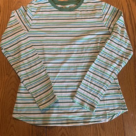 Hanes Women's Green and White Shirt | Depop