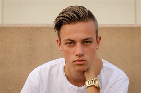 Best Hairstyles for 1A Hair Type for Men - Stylish Barber Shop Inc