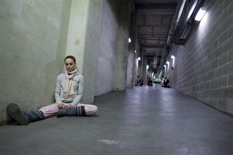 Natalie Portman: From the 2010 film Black Swan. | Black swan movie ...