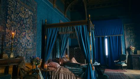 Casperfan: Max Parker naked bum in Blood, Sex & Royalty S01E03