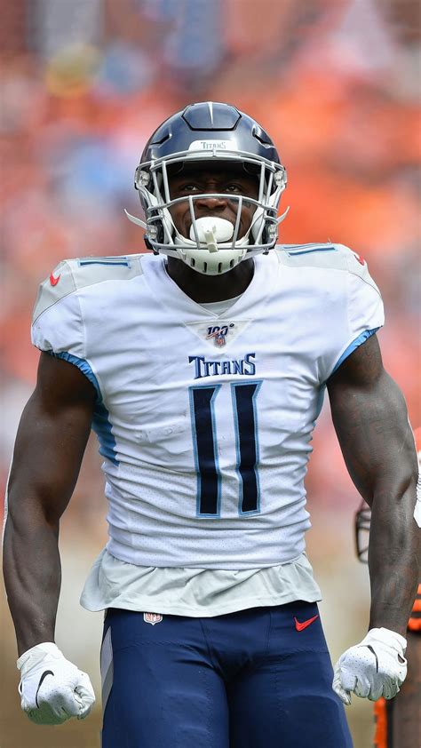 American Football Players, Nfl Football, College Football, Football Helmets, Nfl Titans, Image ...