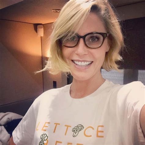 34 Celebrities Who Turned 50 In 2020 & Famous People Born In 1970