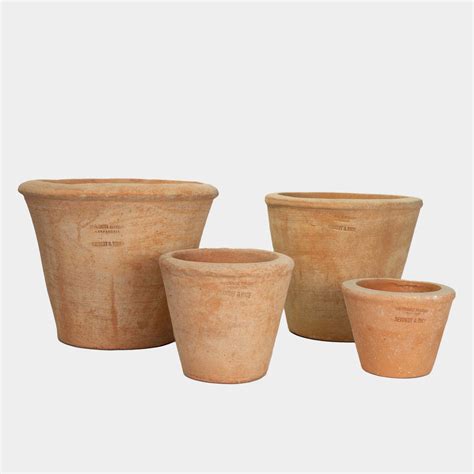Pots & Planters - Gardenheir