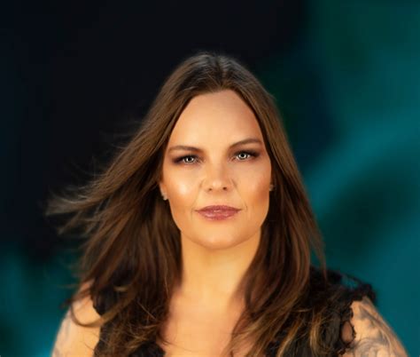Anette Olzon (ex-Nightwish) anuncia novo álbum e compartilha o single ...